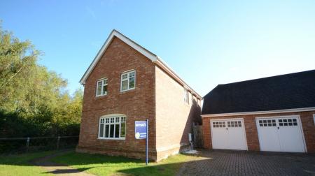 House Marrow Meade in Hart