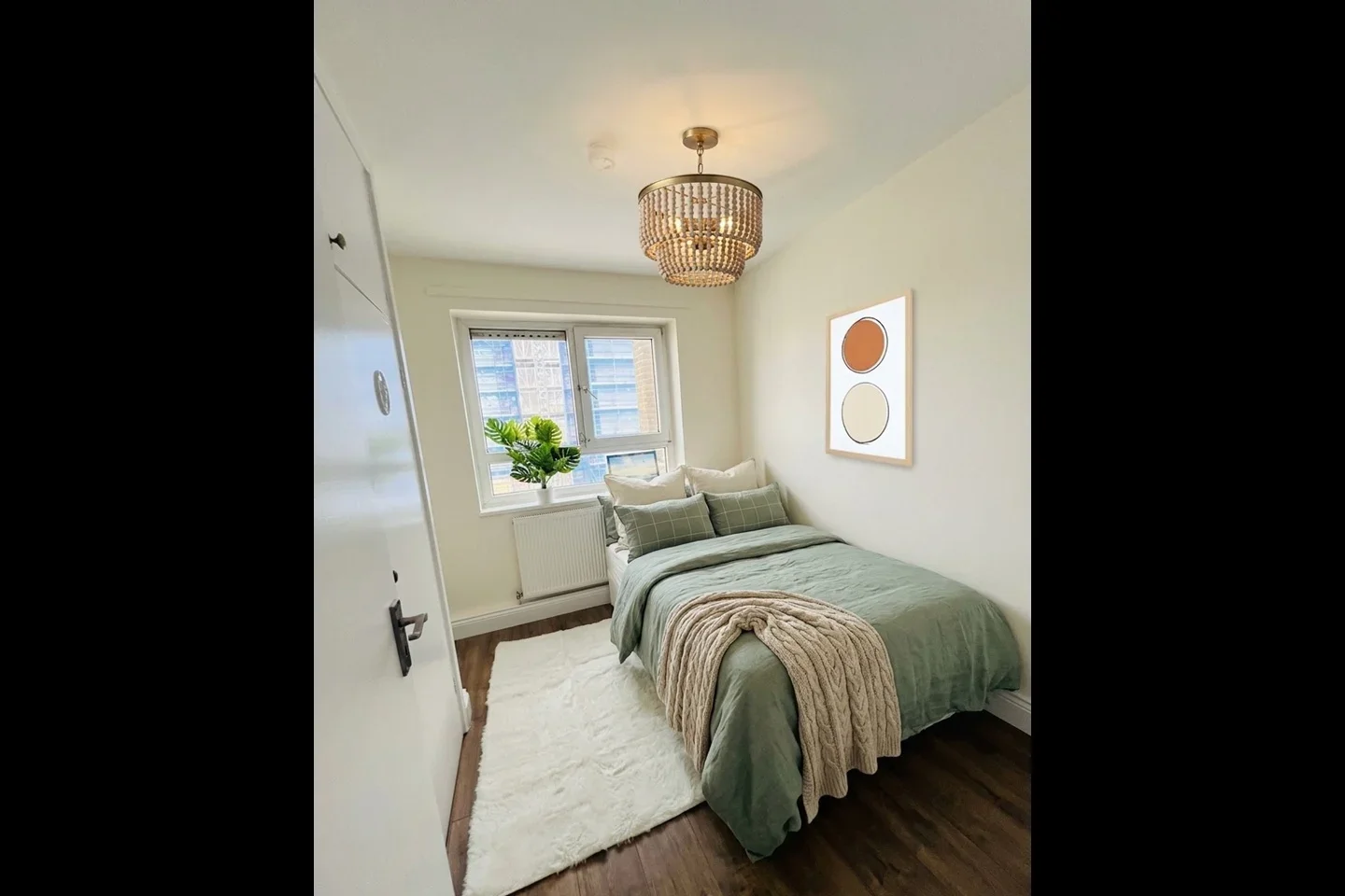 Room Victoria Road in Greater London