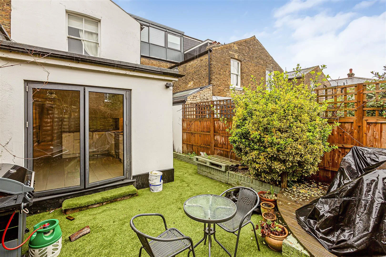 House Beechcroft Road in Greater London