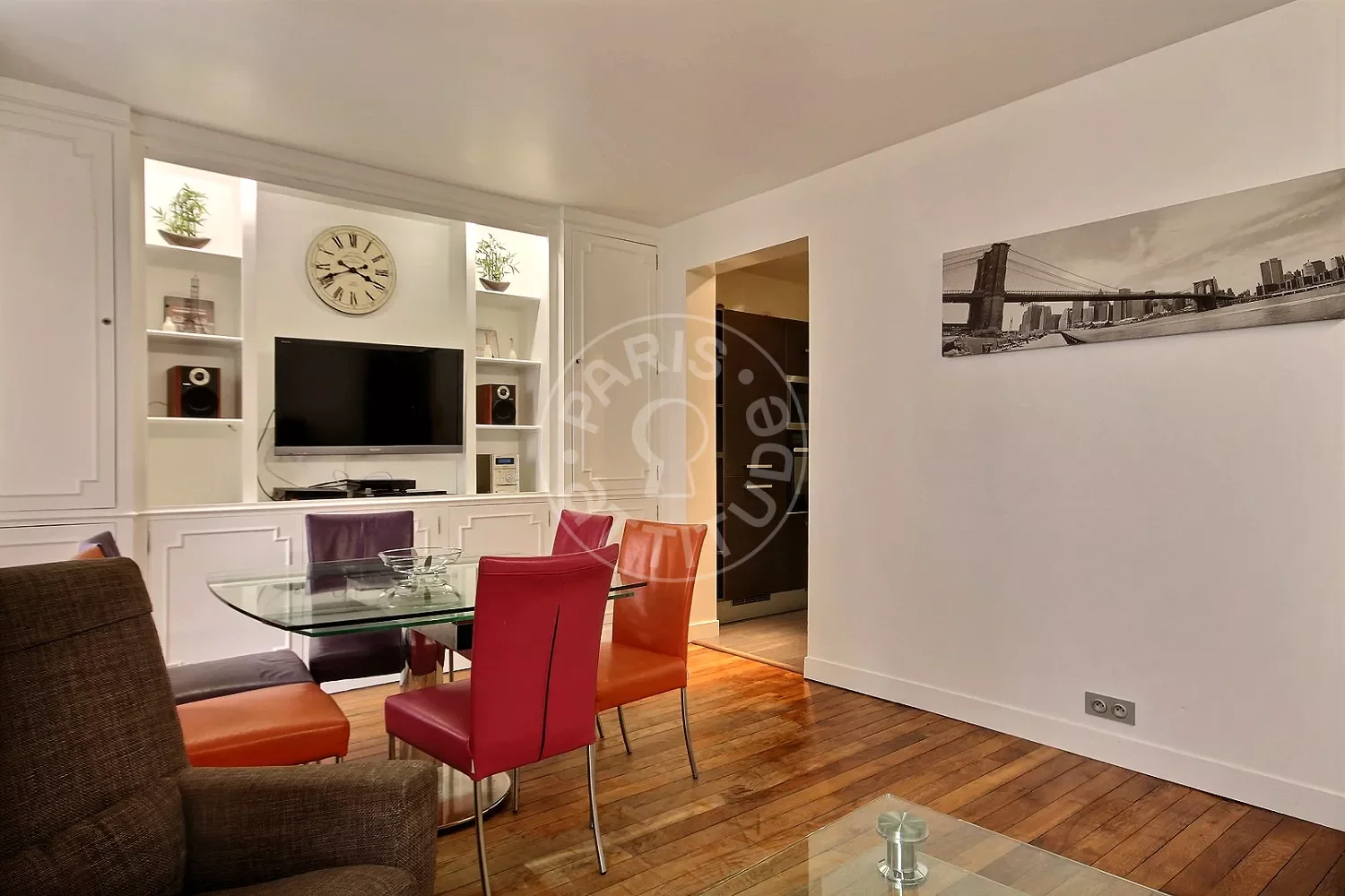 Appartement Rue de Ponthieu à Paris