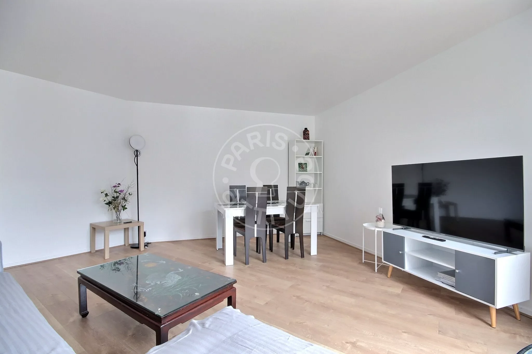 Appartement Place Robert Desnos à Paris