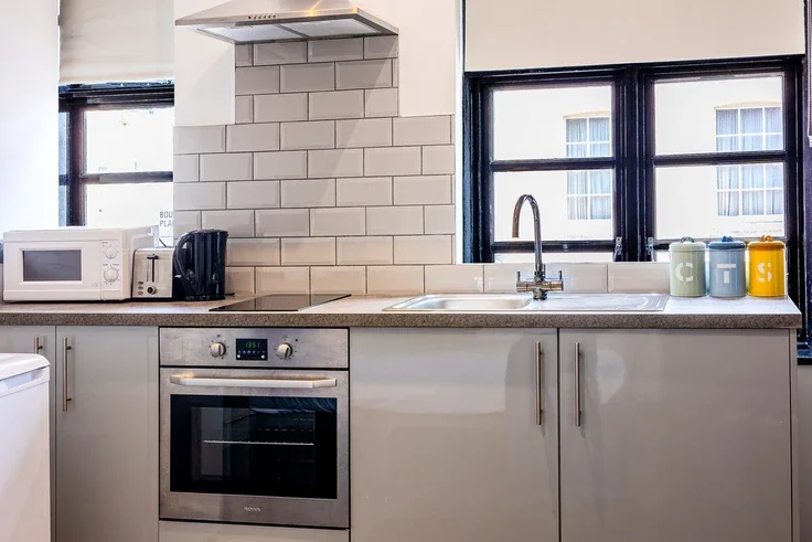 Flat Bouverie Place in City of Westminster