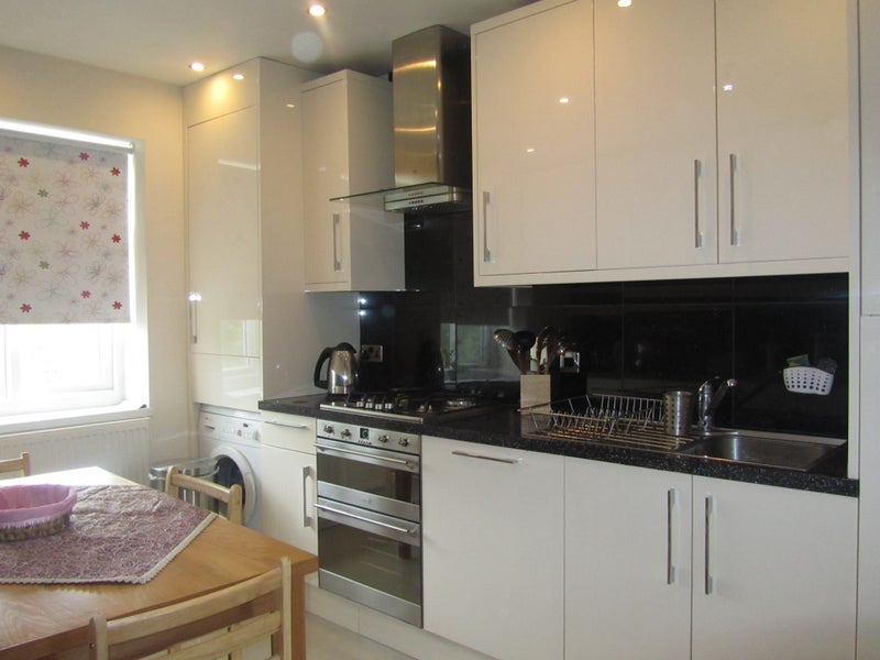 Room Frensham Drive in Greater London