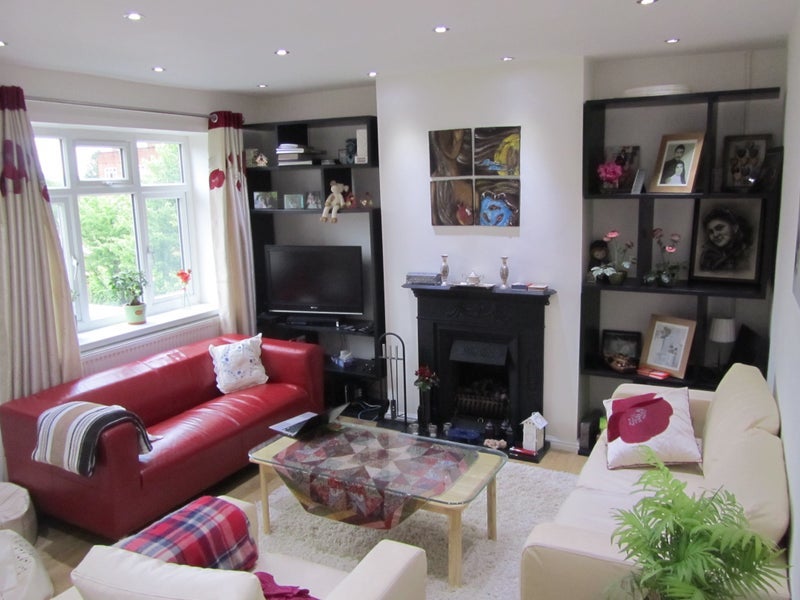 Room Frensham Drive in Greater London