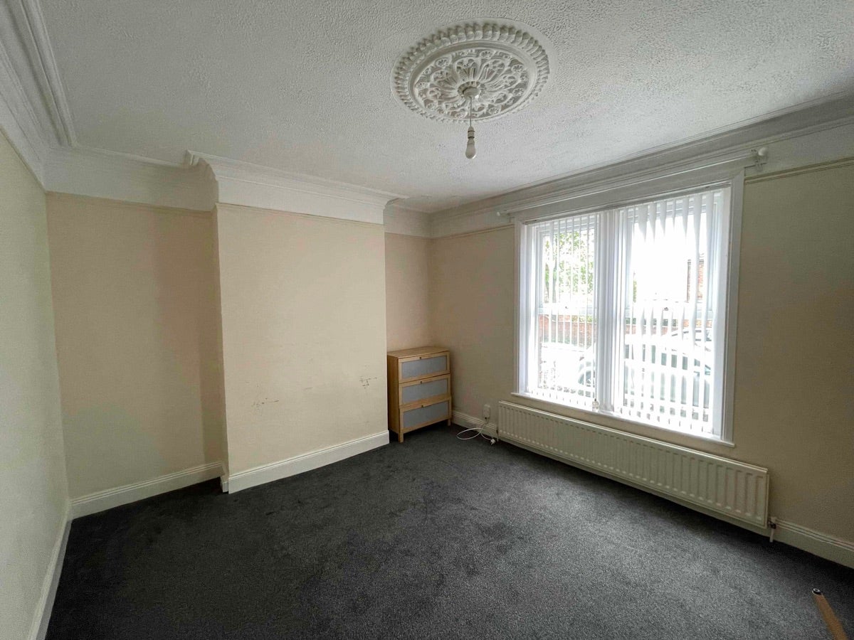 Flat Ravensworth Road in Birtley