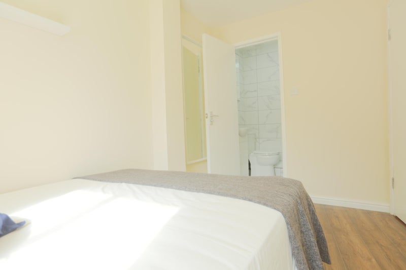Room Milligan Street in Greater London