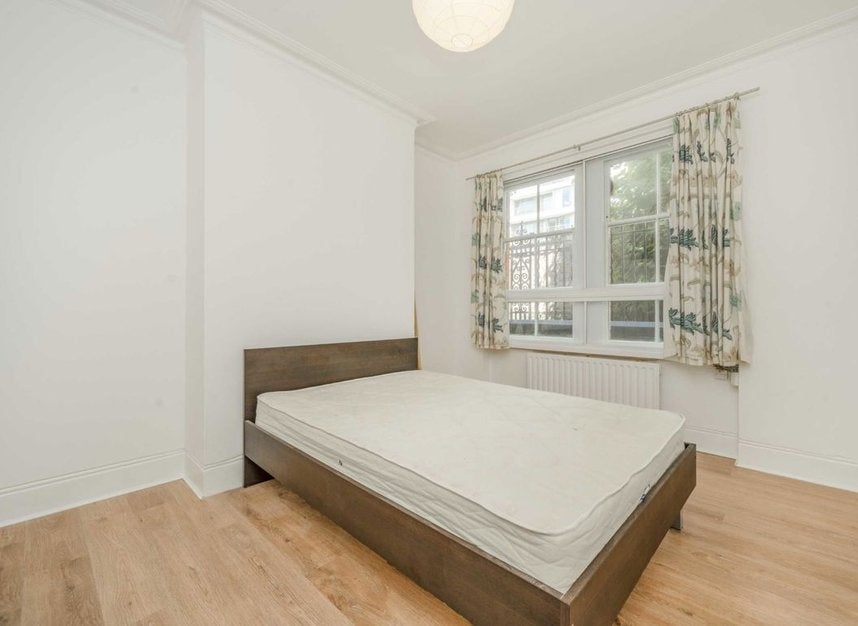 Flat Avonmore Road in Greater London