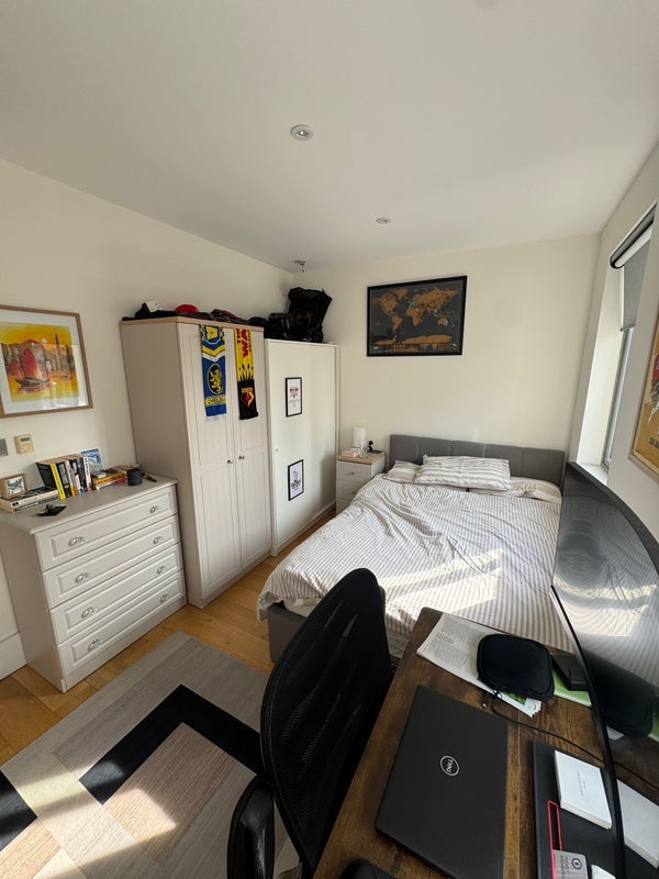 Room Greenwich High Road in Greater London