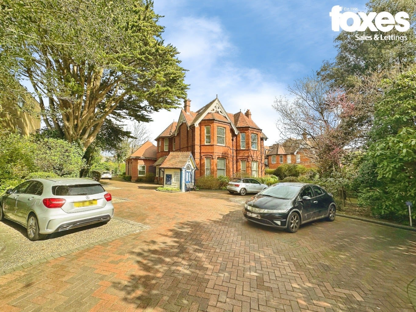 Flat Marlborough Road in Bournemouth