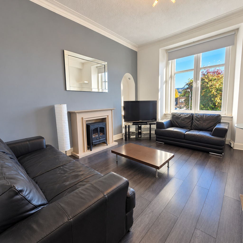 Flat Bruce Street in Dumbarton
