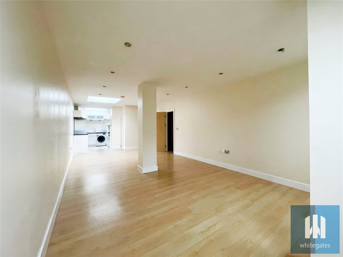 Flat John William Street in Kirklees