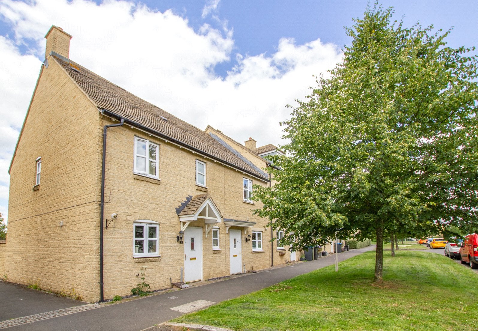 House Elmhurst Way in West Oxfordshire