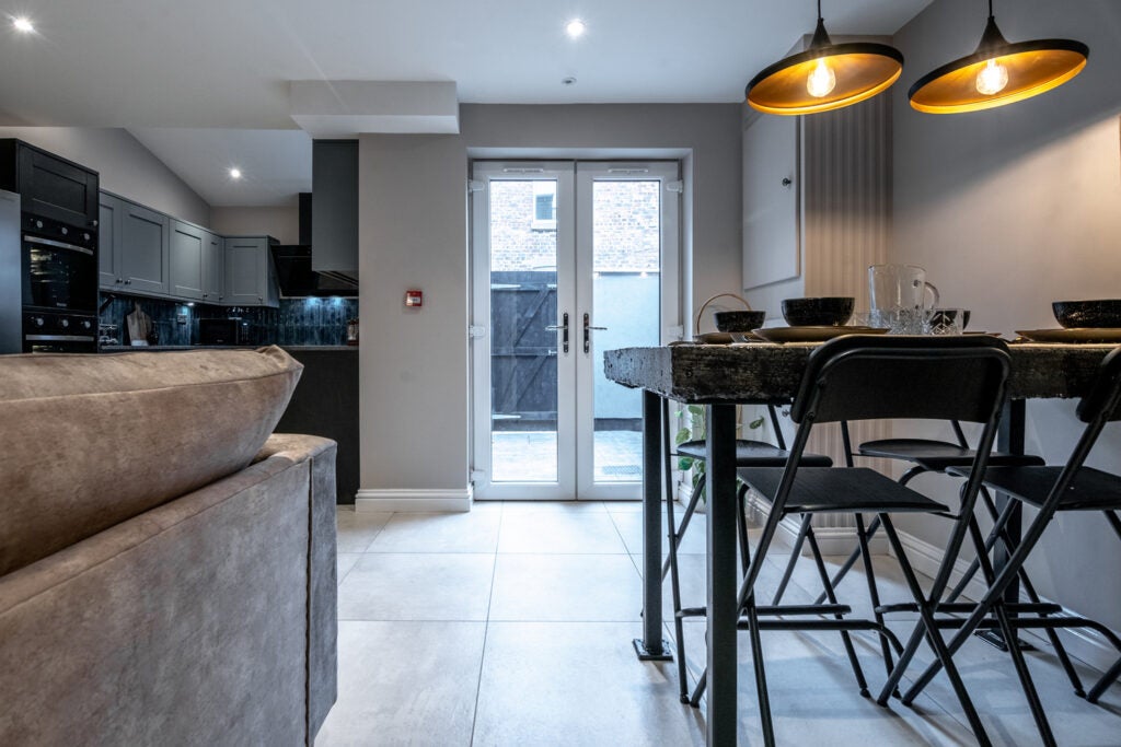 Room Cranborne Road in Liverpool