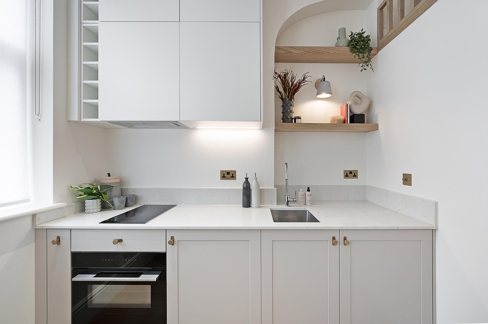 Flat Bramham Gardens in Greater London