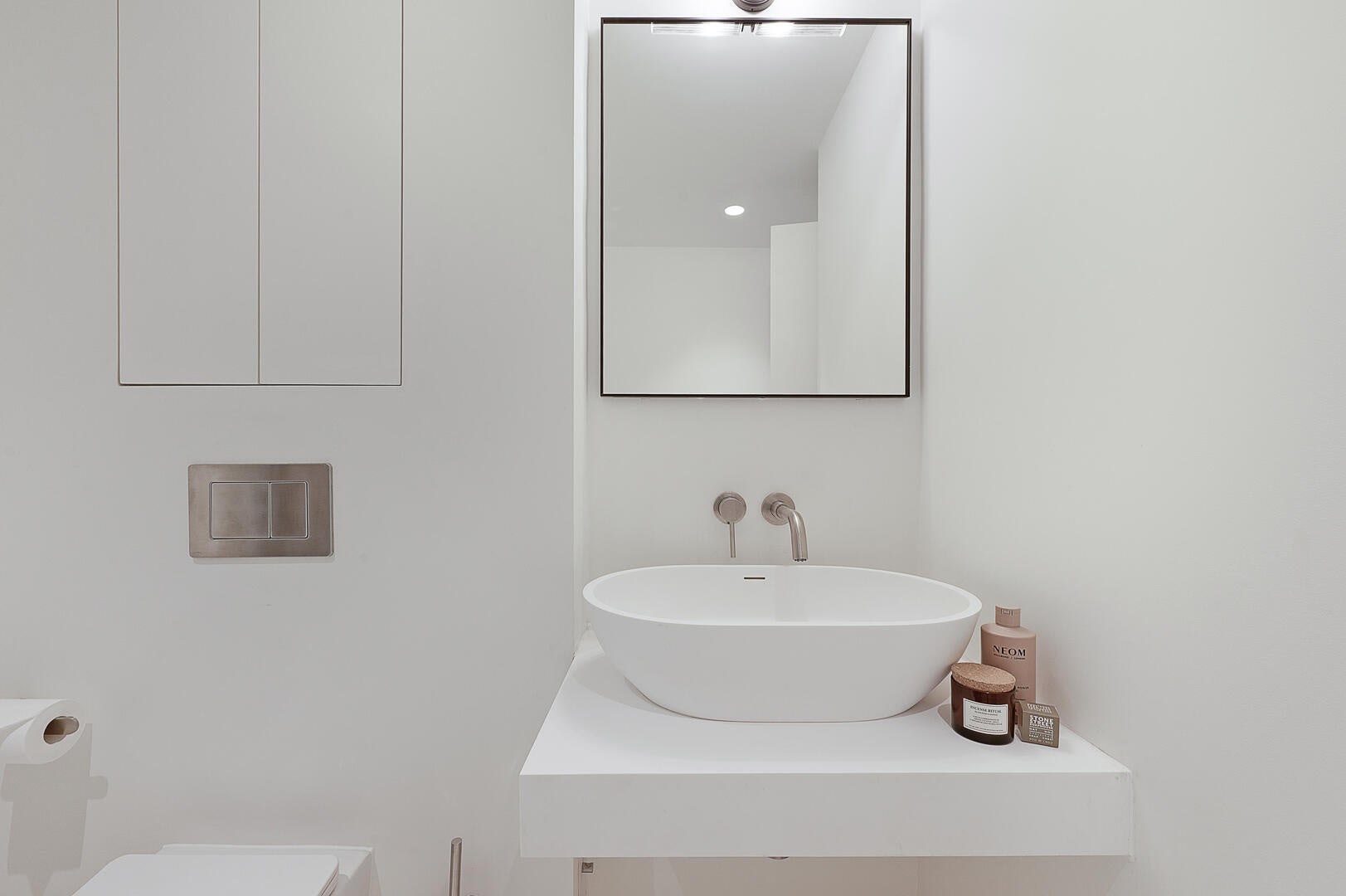 Flat Bramham Gardens in Greater London