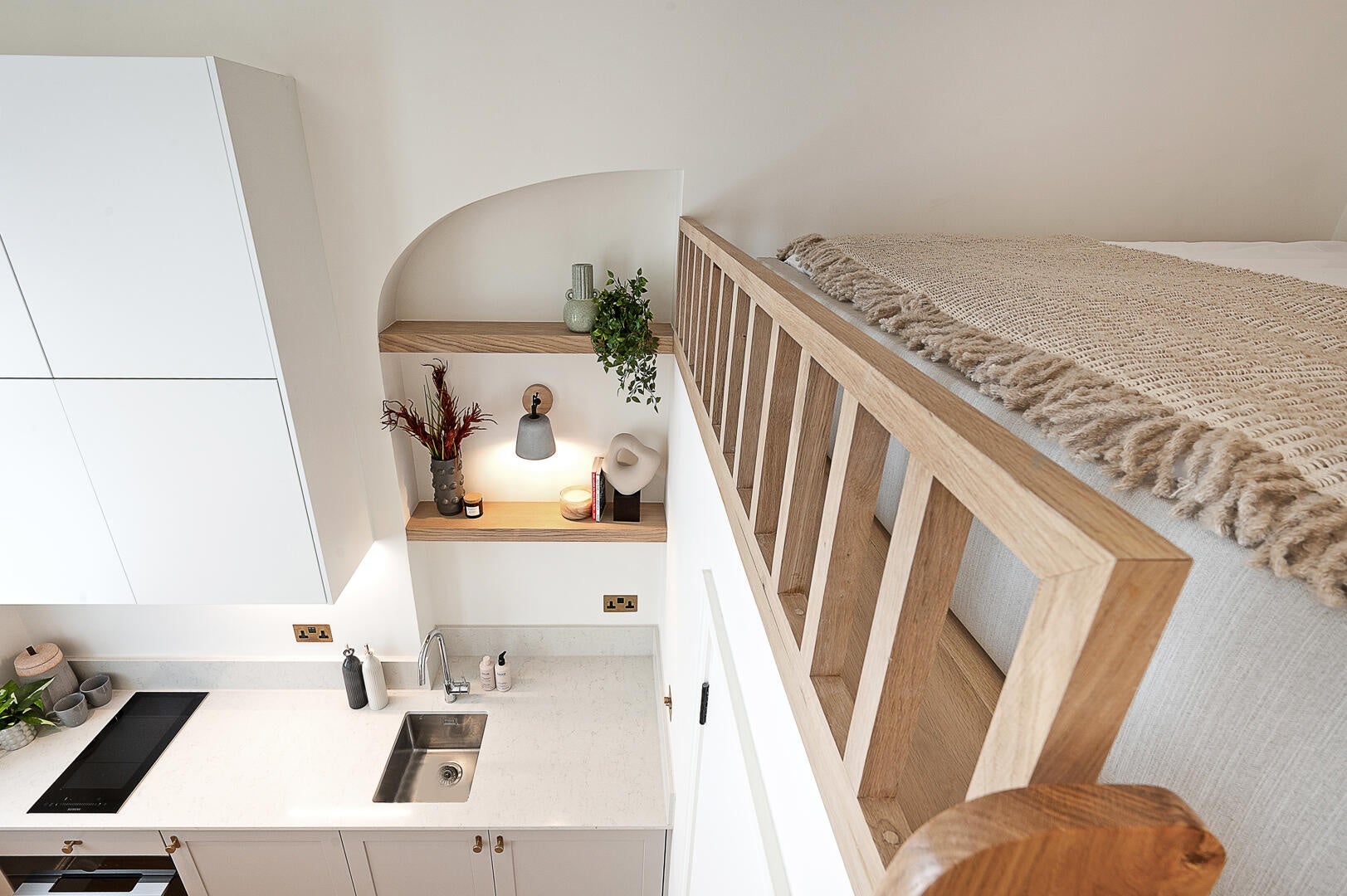 Flat Bramham Gardens in Greater London
