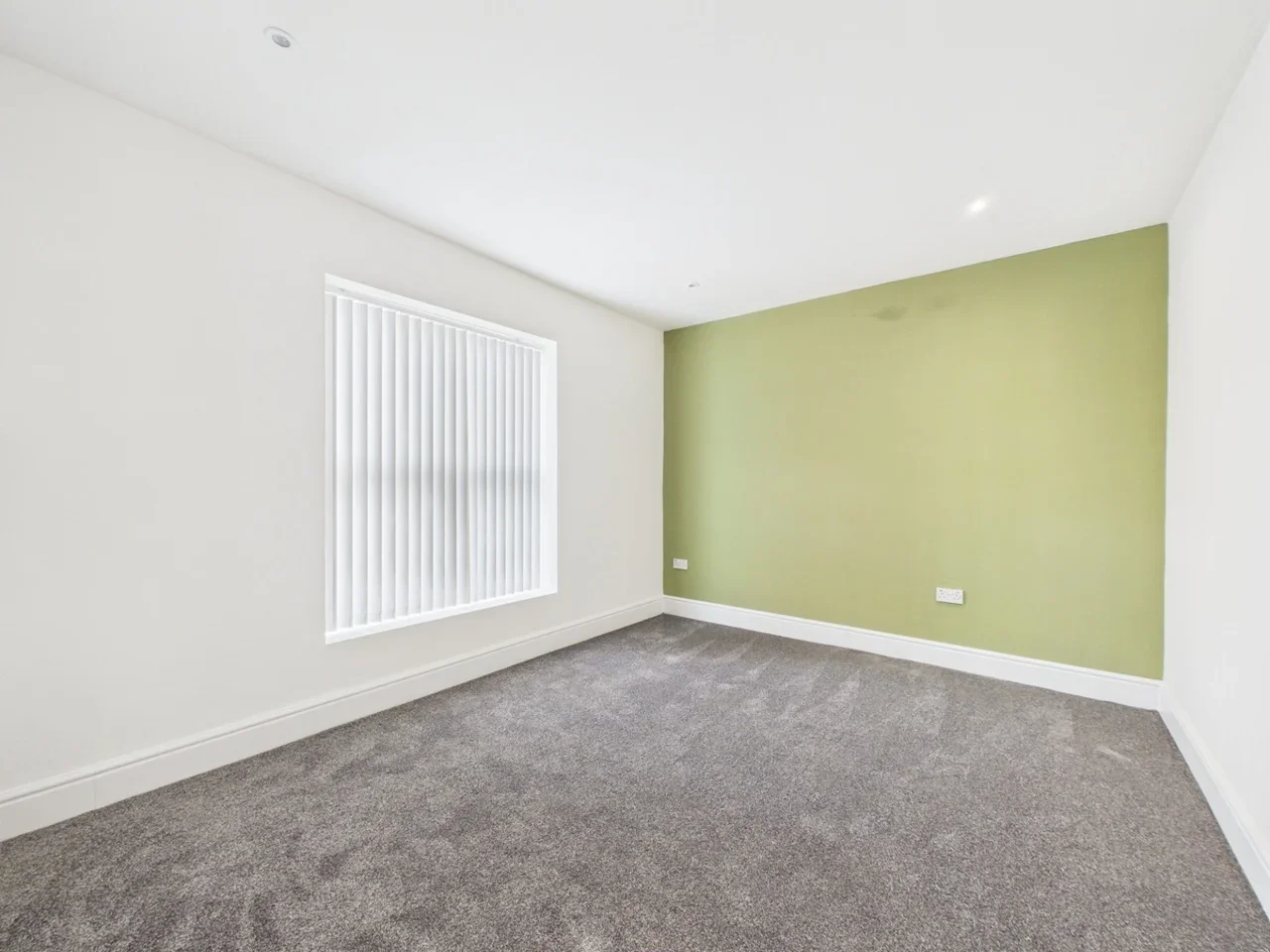 Flat Gidlow Lane in Wigan
