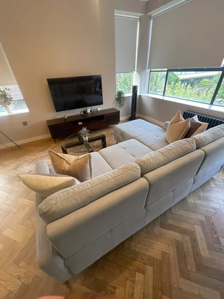 Flat Hazlewood Mews in Greater London
