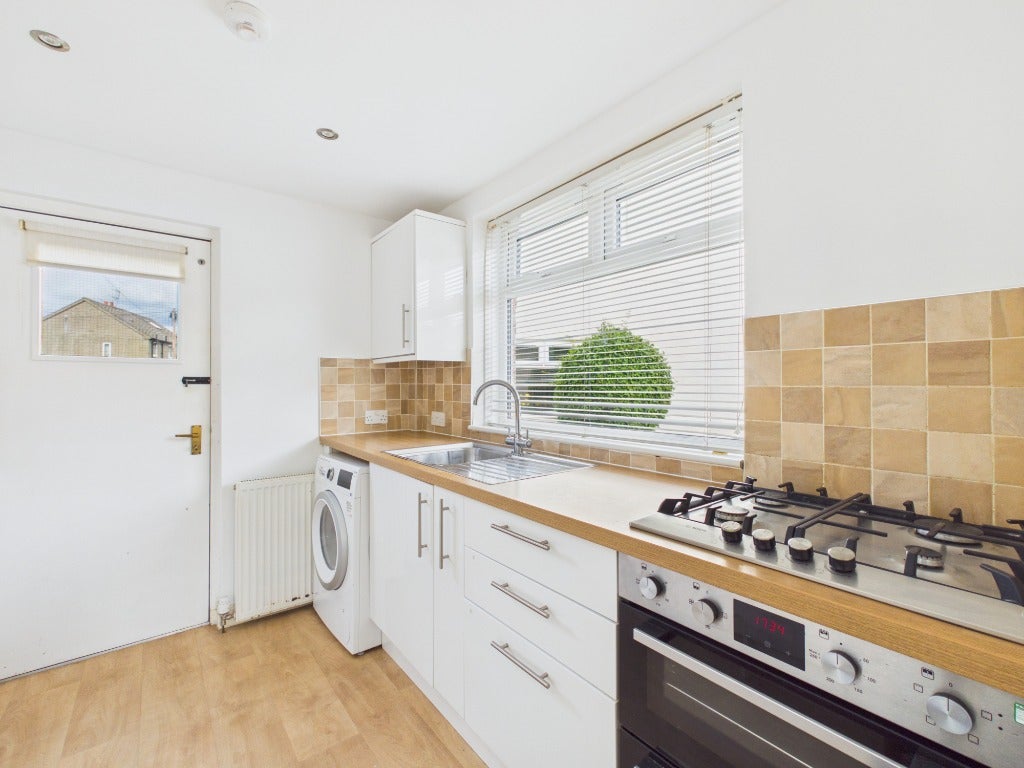 House Broomhall Crescent in City of Edinburgh