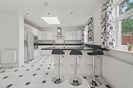 House Lowfield Road in Greater London