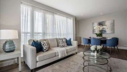 Flat Westferry Circus in Greater London