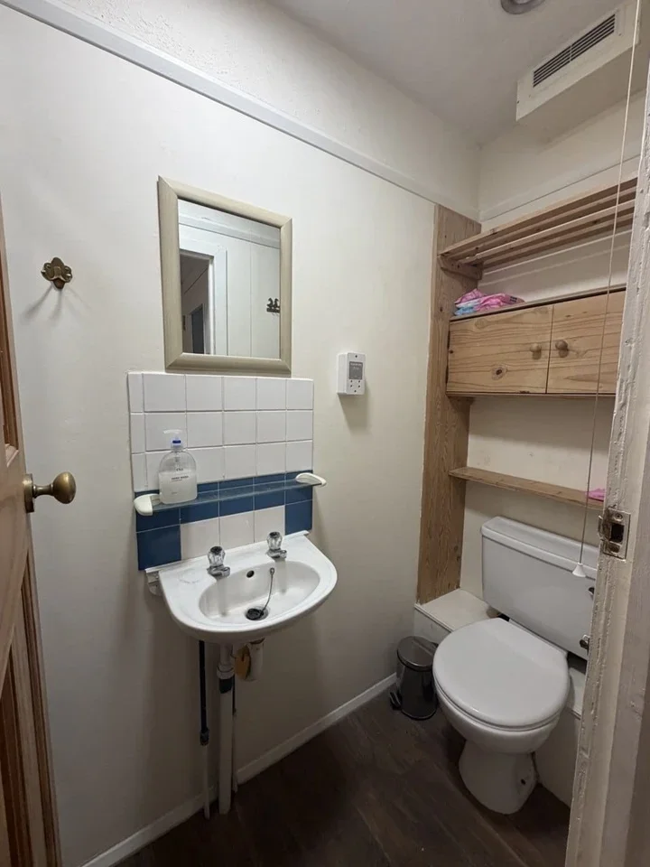 Flat Clifford Avenue in Greater London