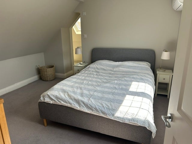 Room Howard's Lane in Greater London