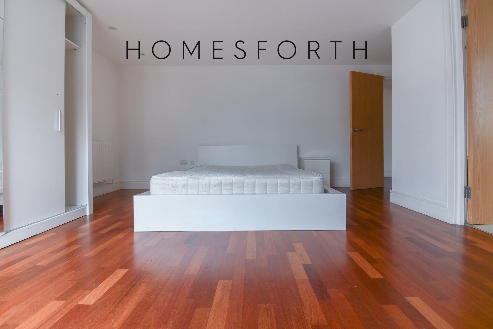 Flat Okehampton Road in Greater London