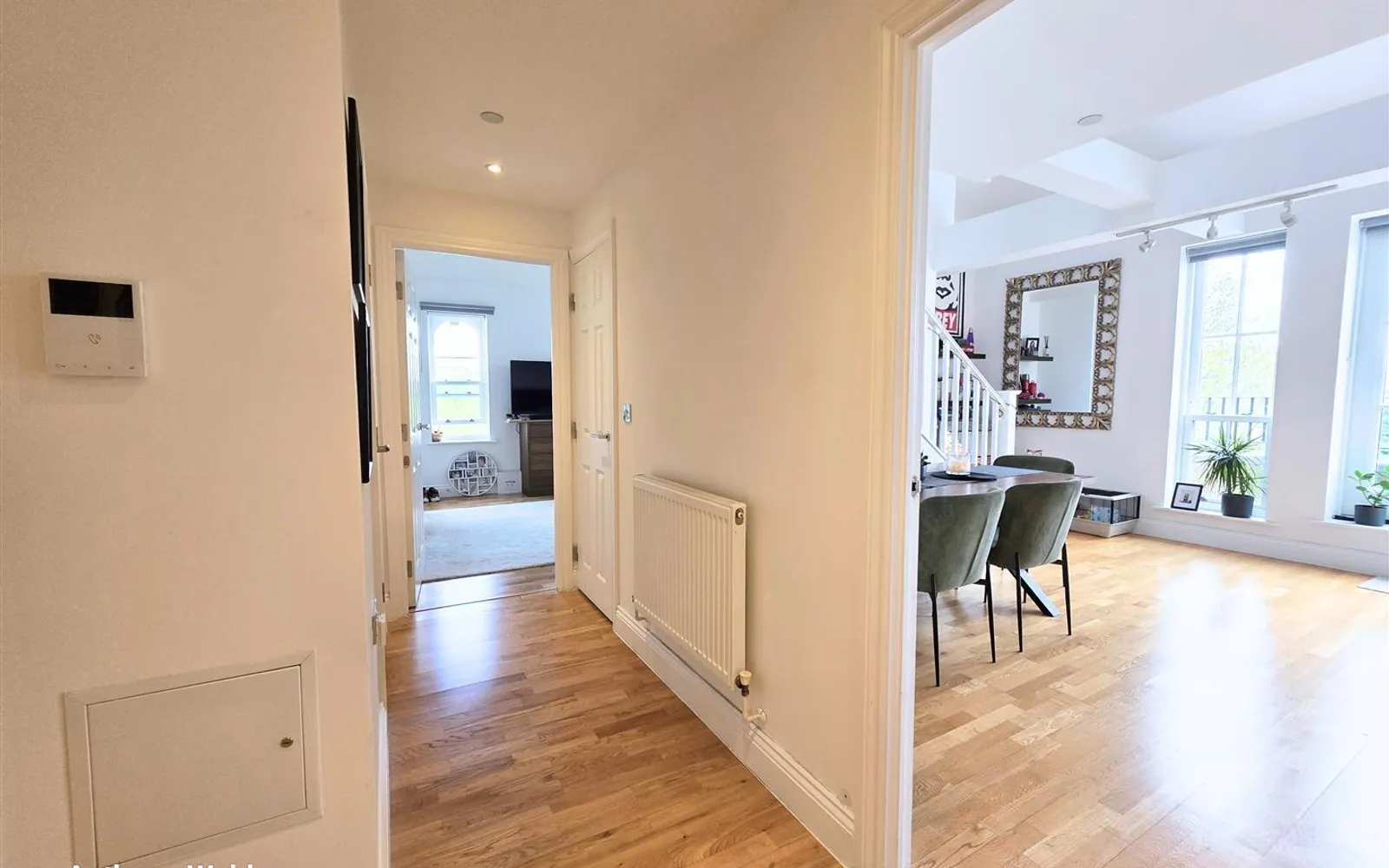 Flat Princess Park Manor in Greater London