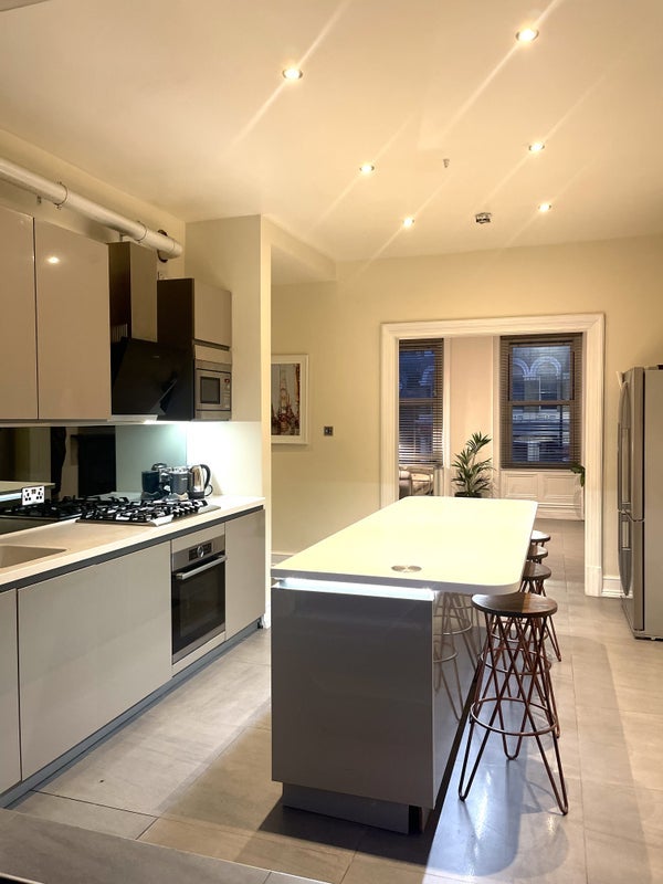 Room Deptford Broadway in Greater London