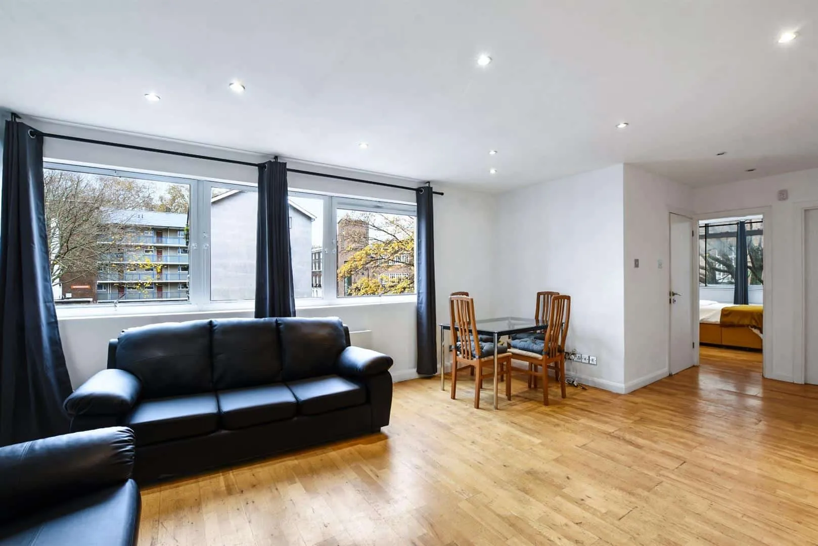 Flat Handel Street in Greater London