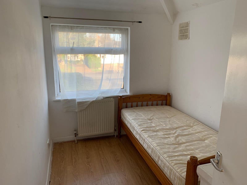 Room Whitehouse Common Road in Birmingham
