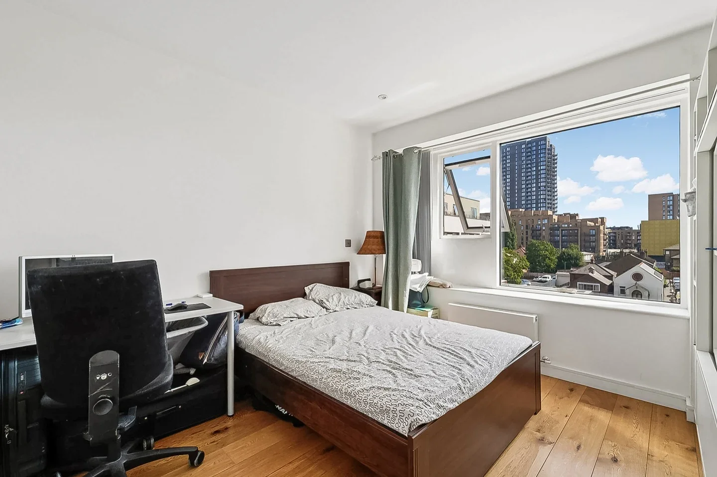 Flat Balfour Road in Greater London