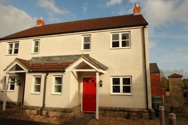 House Norah Fry Avenue in Shepton Mallet