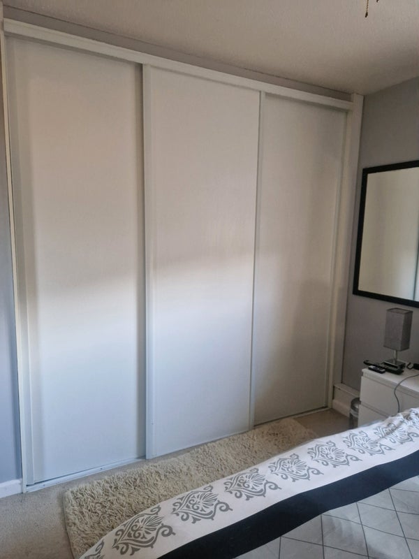Room Baylis Walk in Crawley