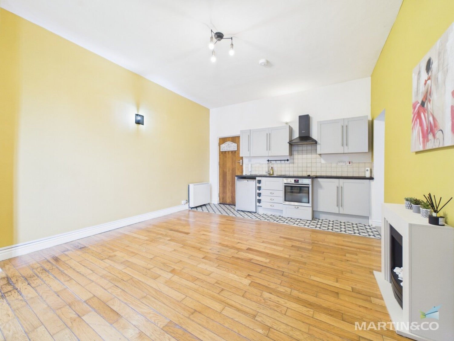 Flat Woodland Road in Bebington