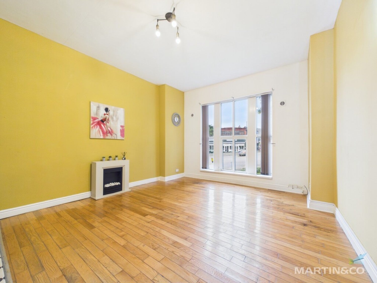 Flat Woodland Road in Bebington