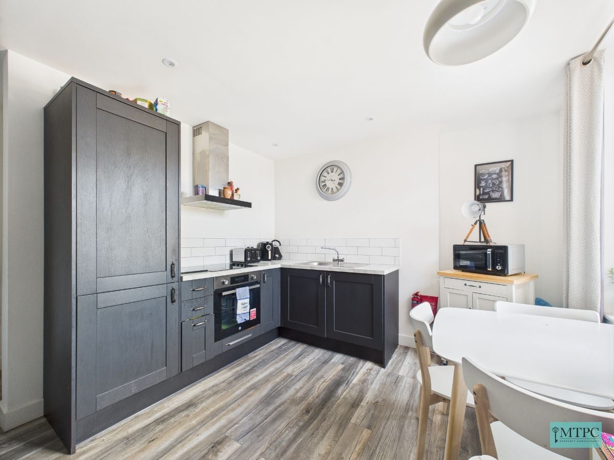 Flat Acomb Road in York