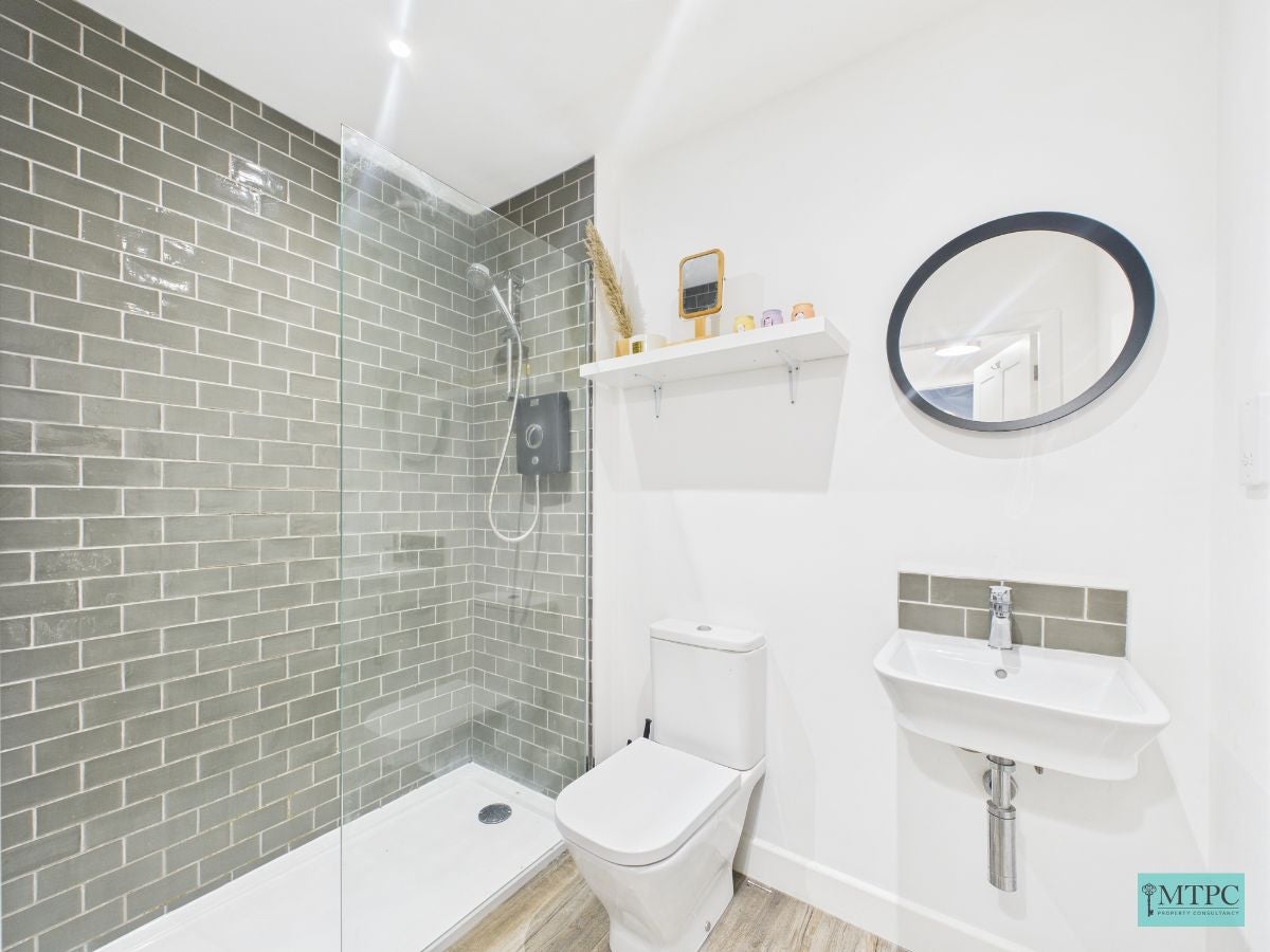Flat Acomb Road in York