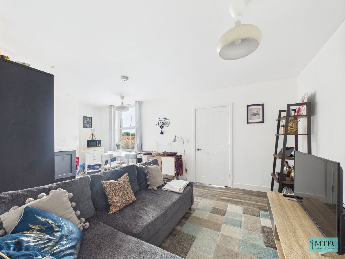 Flat Acomb Road in York