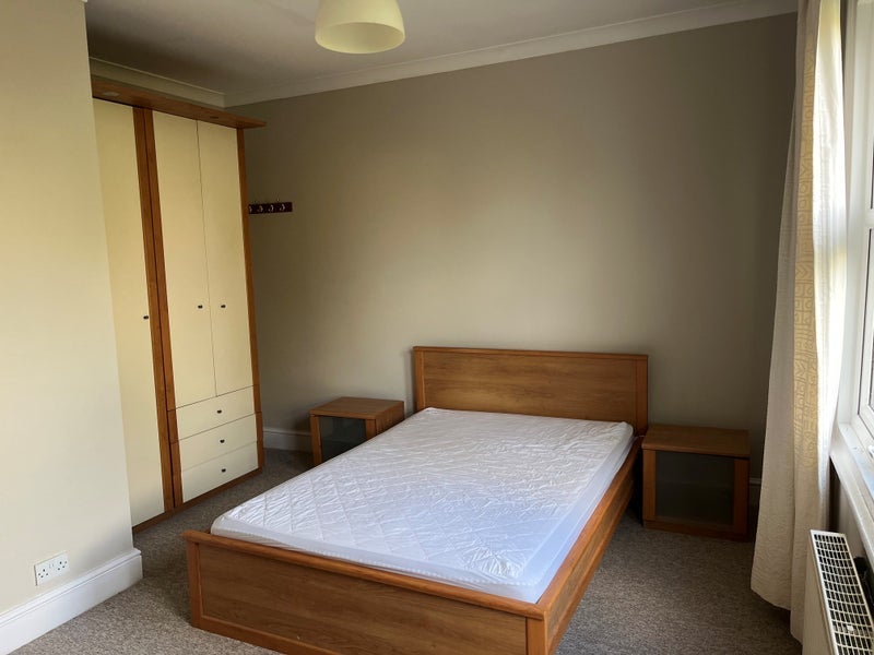 Flat Kenilworth Road in Greater London
