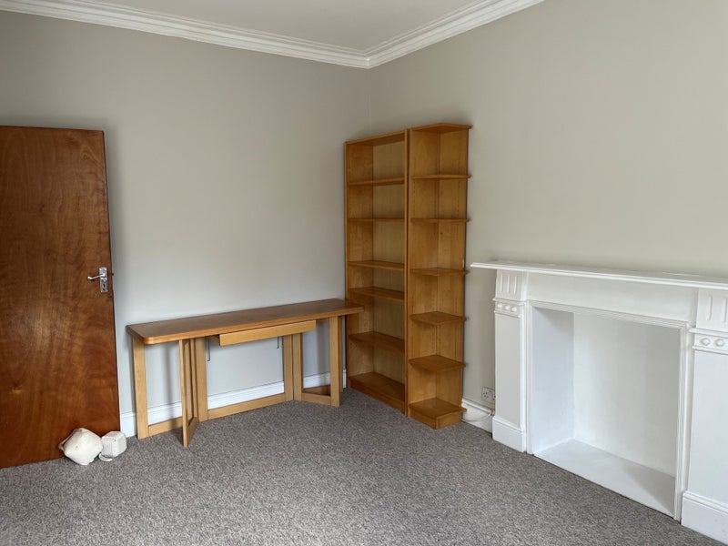 Flat Kenilworth Road in Greater London