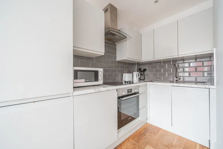 Flat Southampton Road in Eastleigh