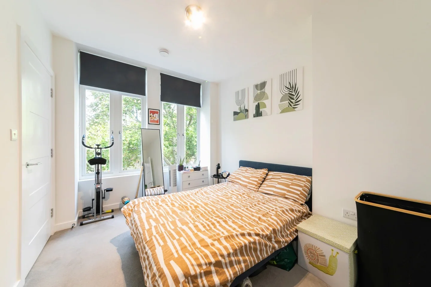 Flat Frobisher Road in Greater London