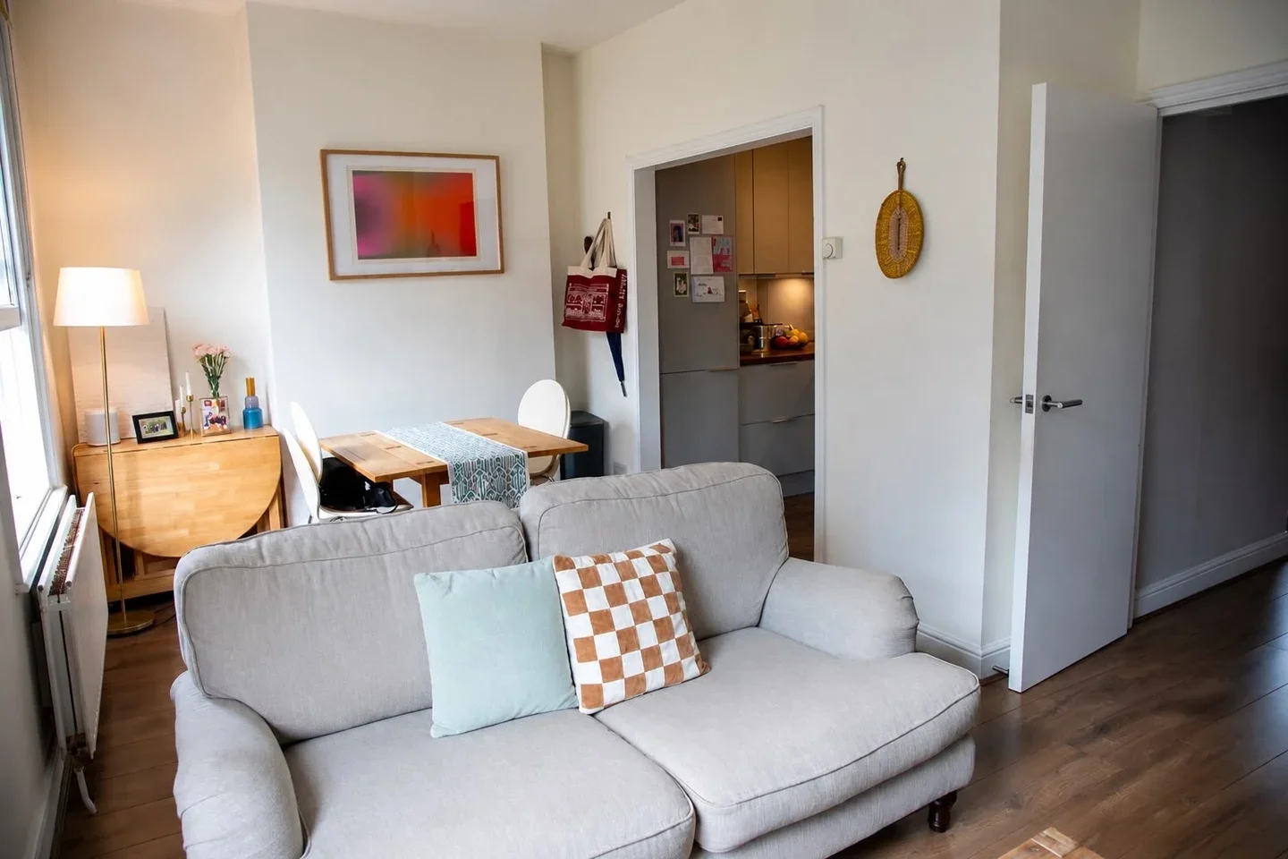 Flat Avenell Road in Greater London