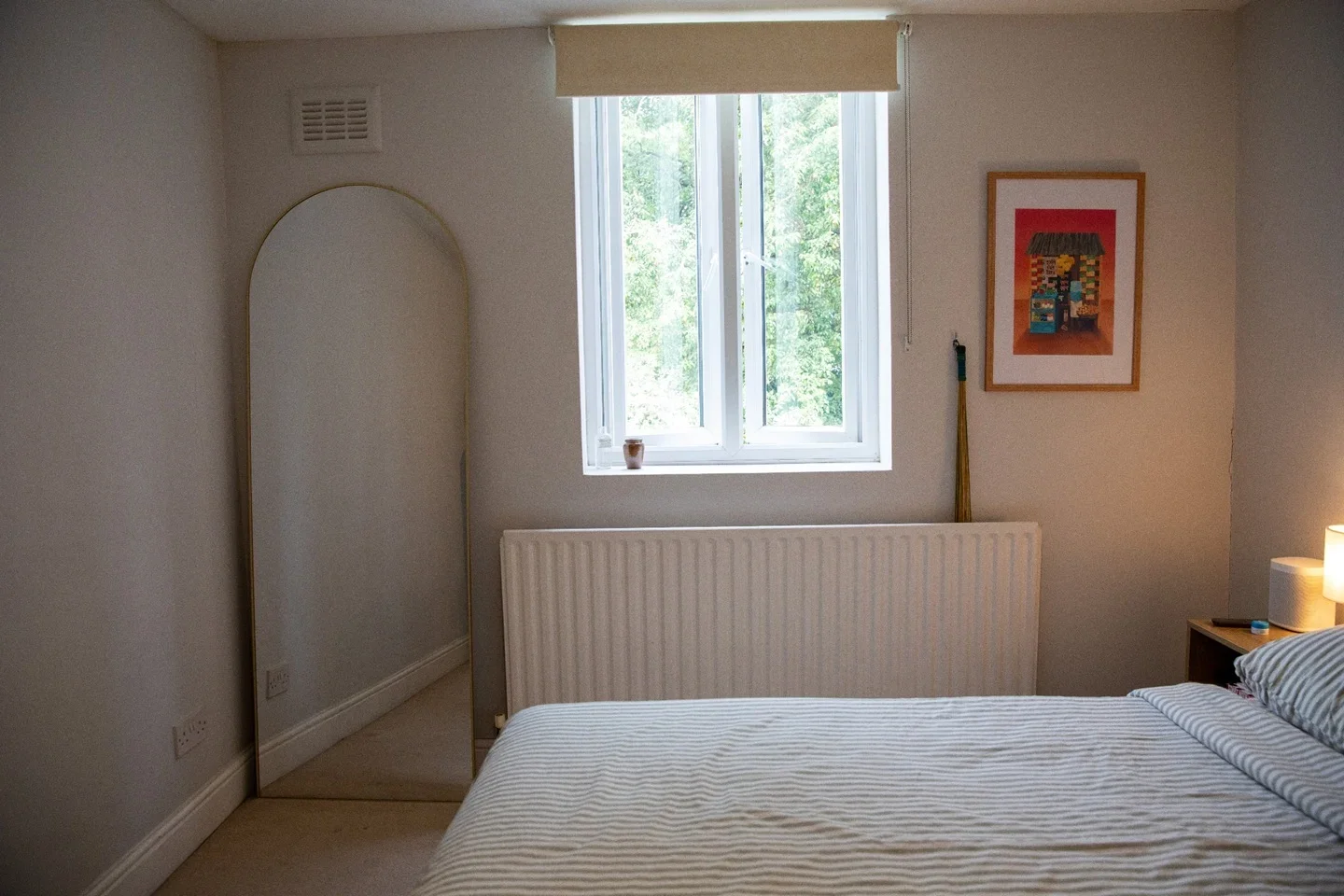 Flat Avenell Road in Greater London