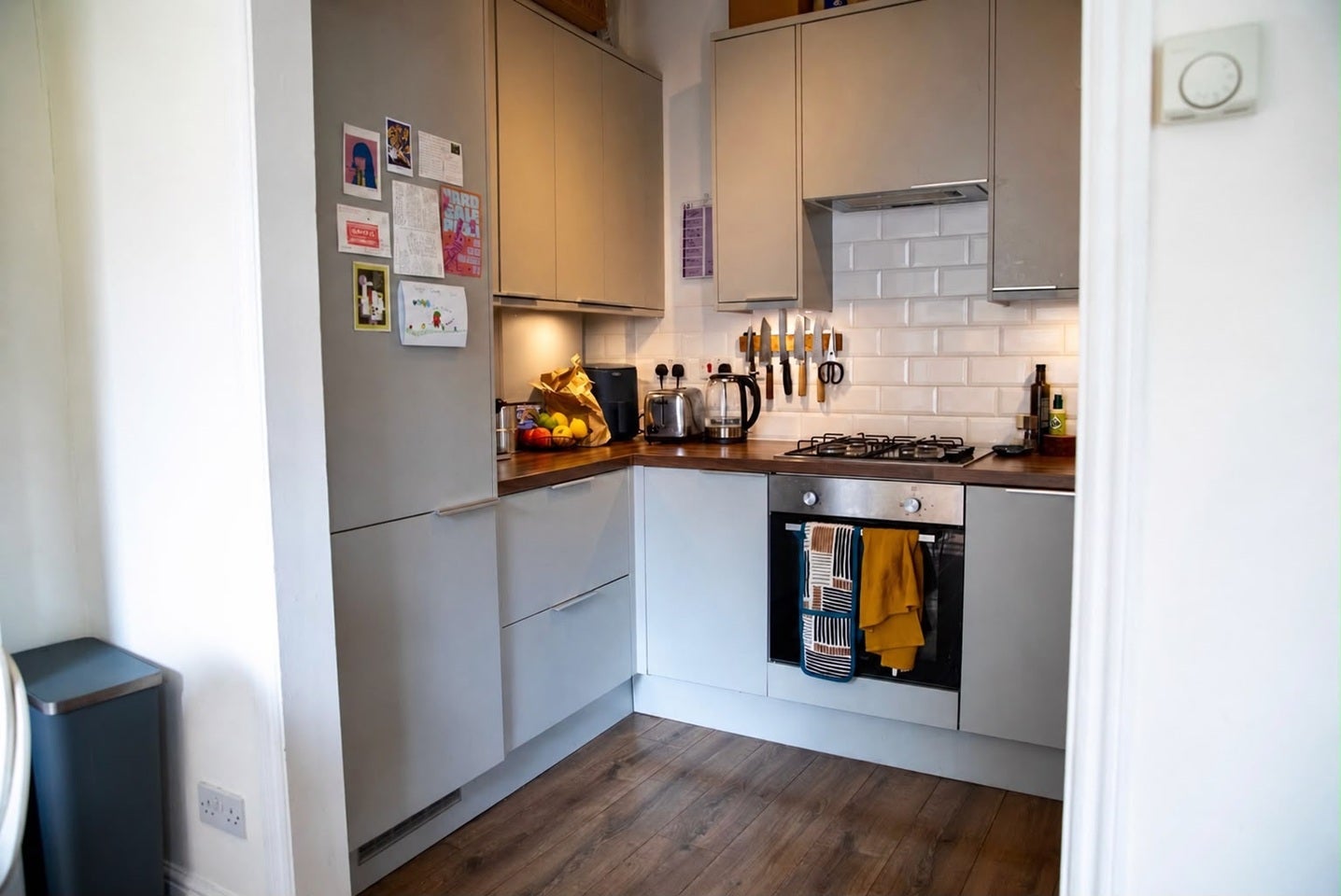 Flat Avenell Road in Greater London