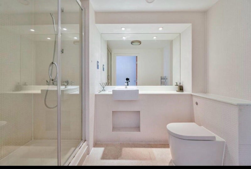 Room Seager Place in Greater London