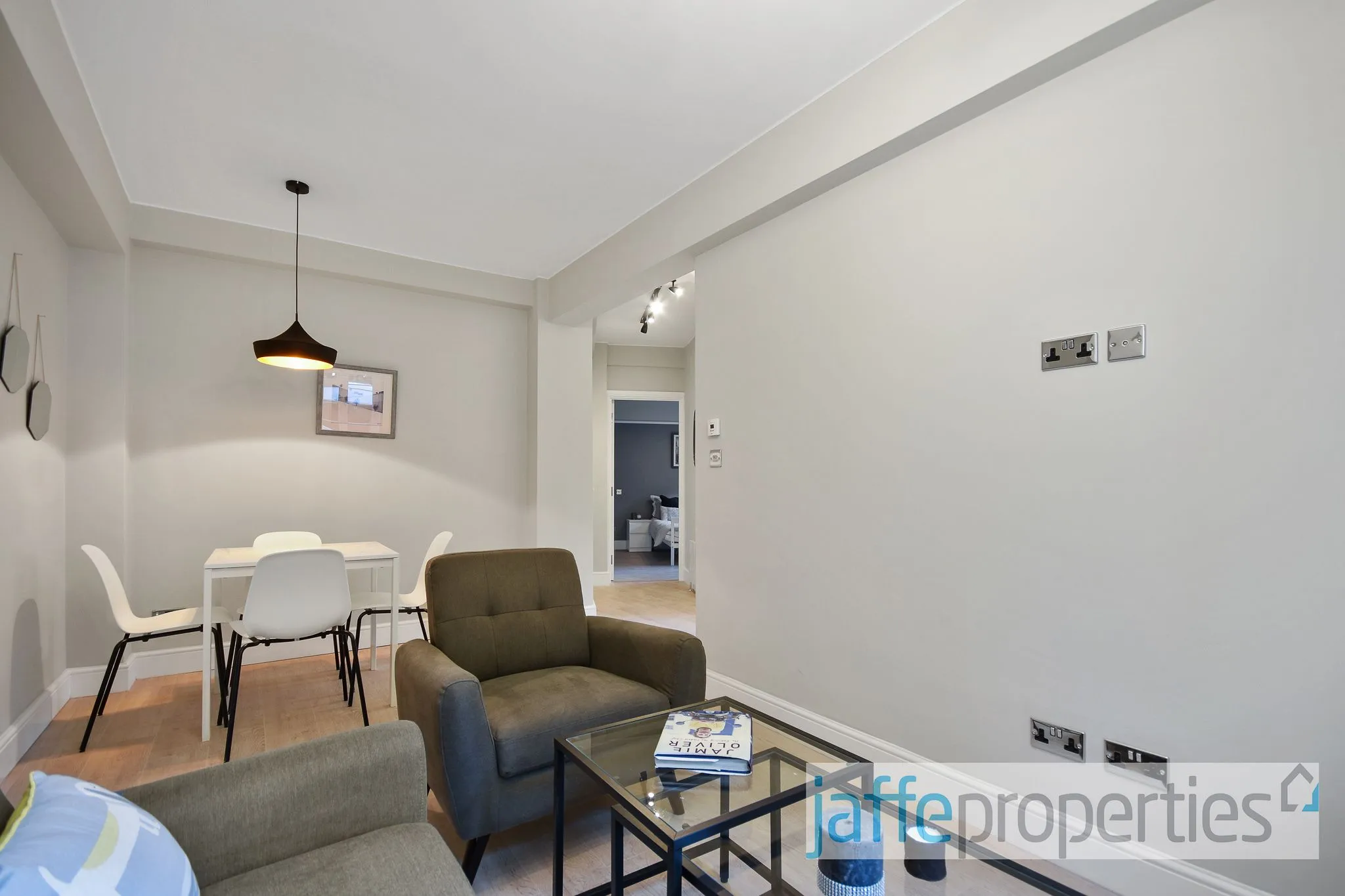 Flat West End Lane in Greater London