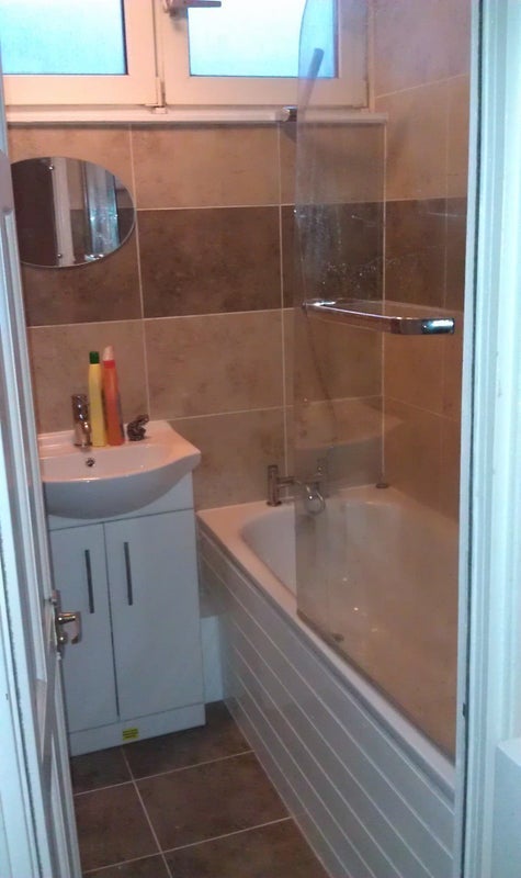 Room Crichton Street in Greater London